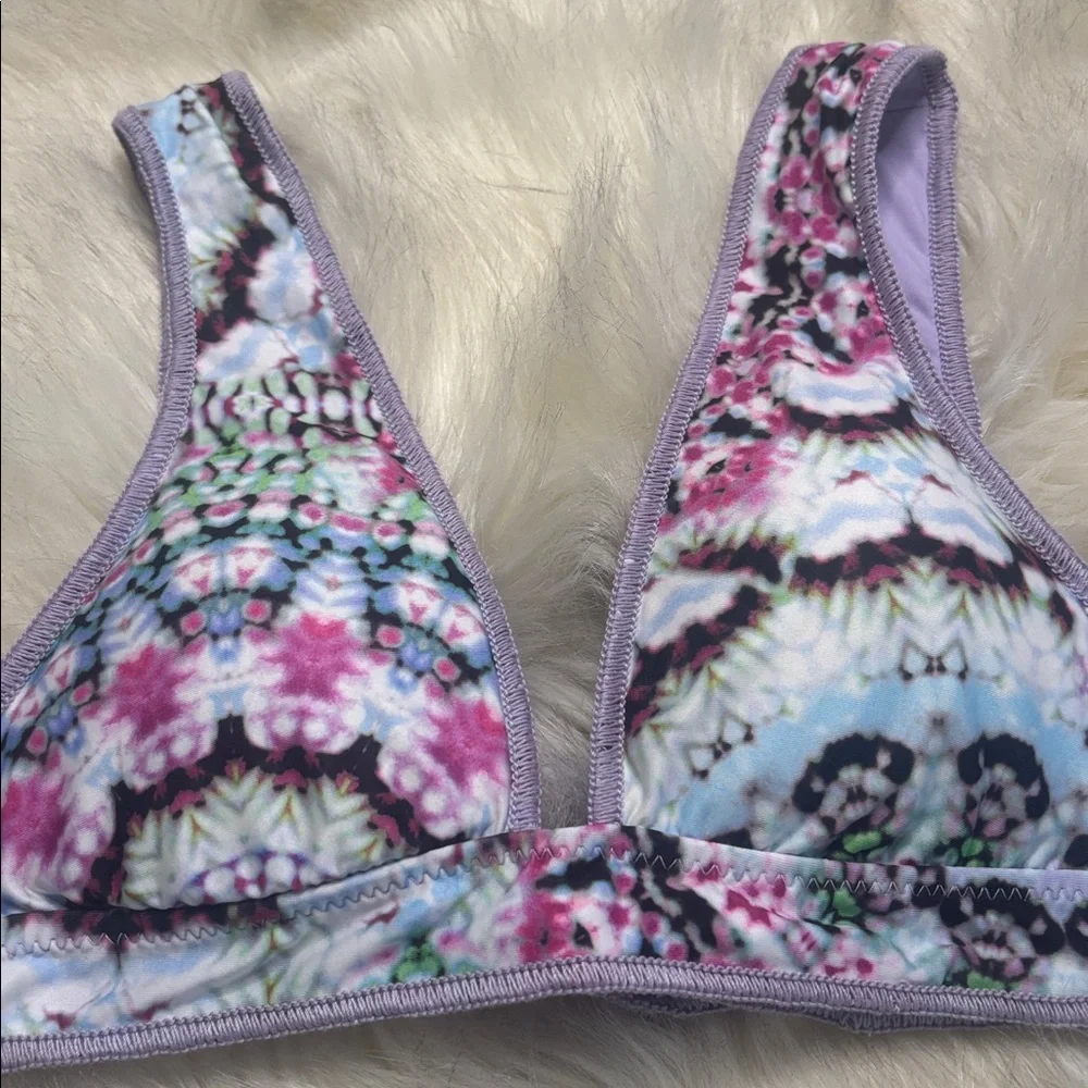 Becca By Rebecca Virtue Tie Dye
Bikini Top Sample - Picture 2 of 4